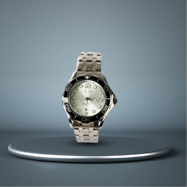 AFRA Navigator Gents Watch | Silver Case | White Dial | Silver Bracelet | Model AF11702 - Image 3